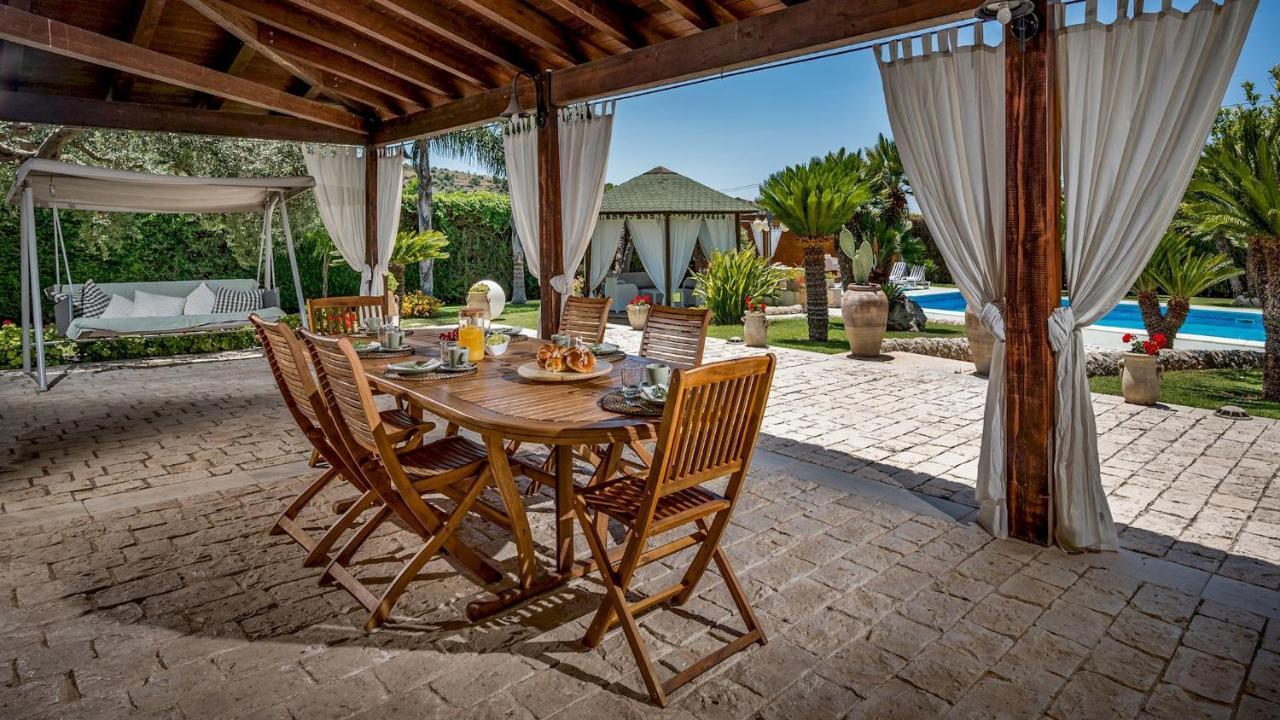 Villa Cutrera 8, Emma Villas Chiaramonte Gulfi Exterior photo