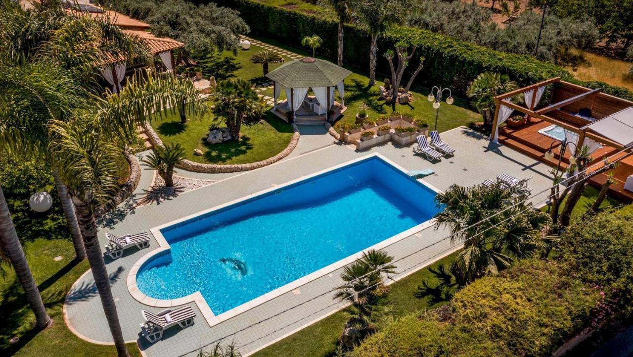 Villa Cutrera 8, Emma Villas Chiaramonte Gulfi Exterior photo
