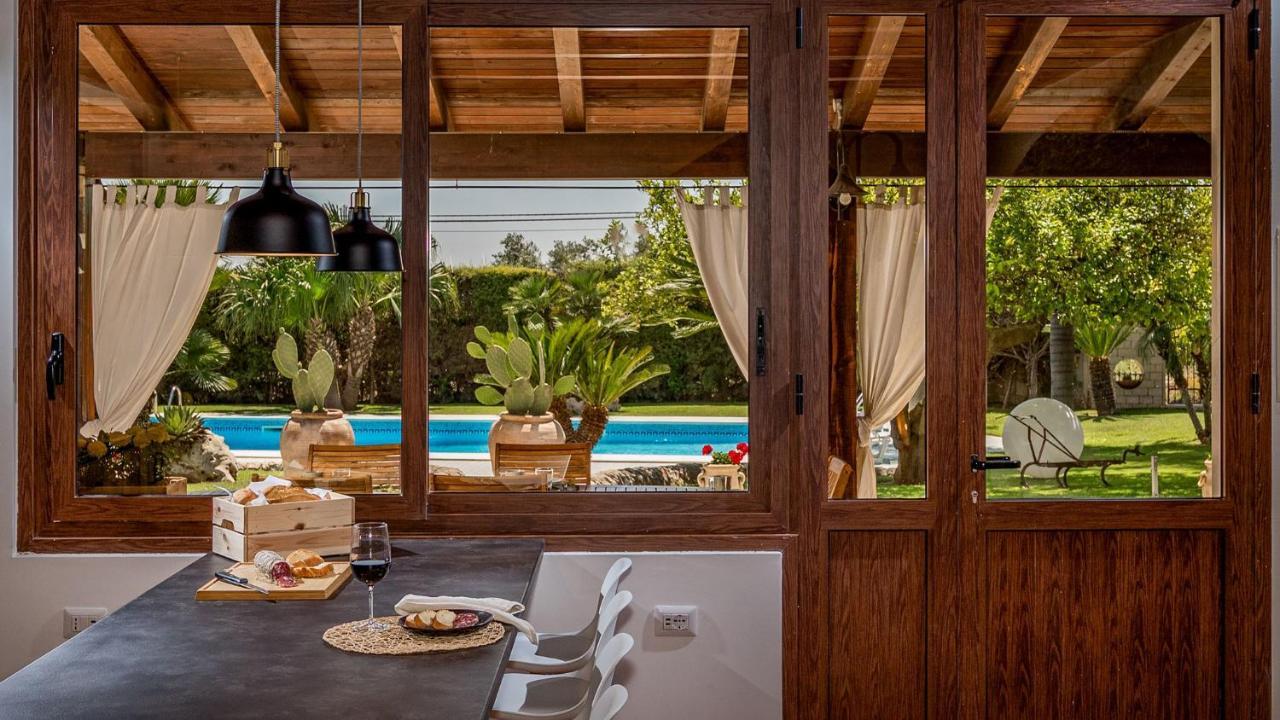 Villa Cutrera 8, Emma Villas Chiaramonte Gulfi Exterior photo
